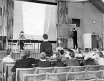Elever i aulan ca 1965